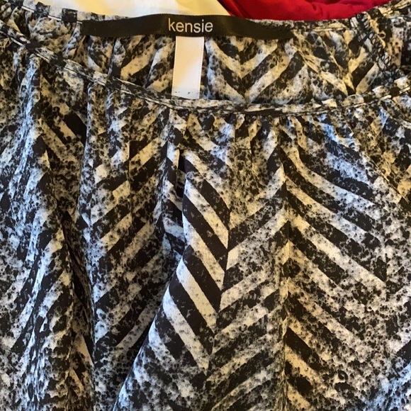 Kenzie Blk/Wht Beauty Small - Picture 7 of 8